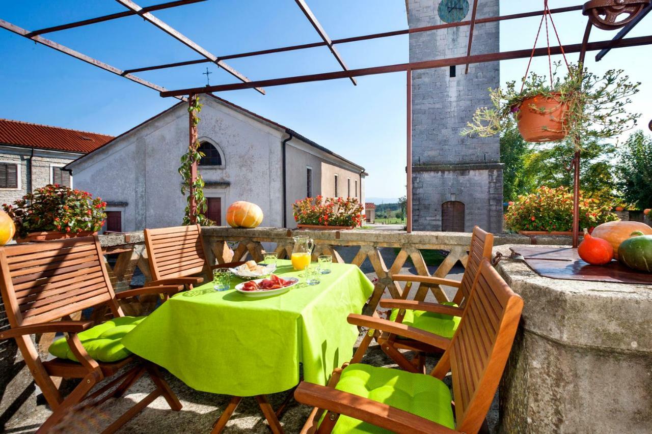 Rural Apartment Carolina Zrenj 외부 사진