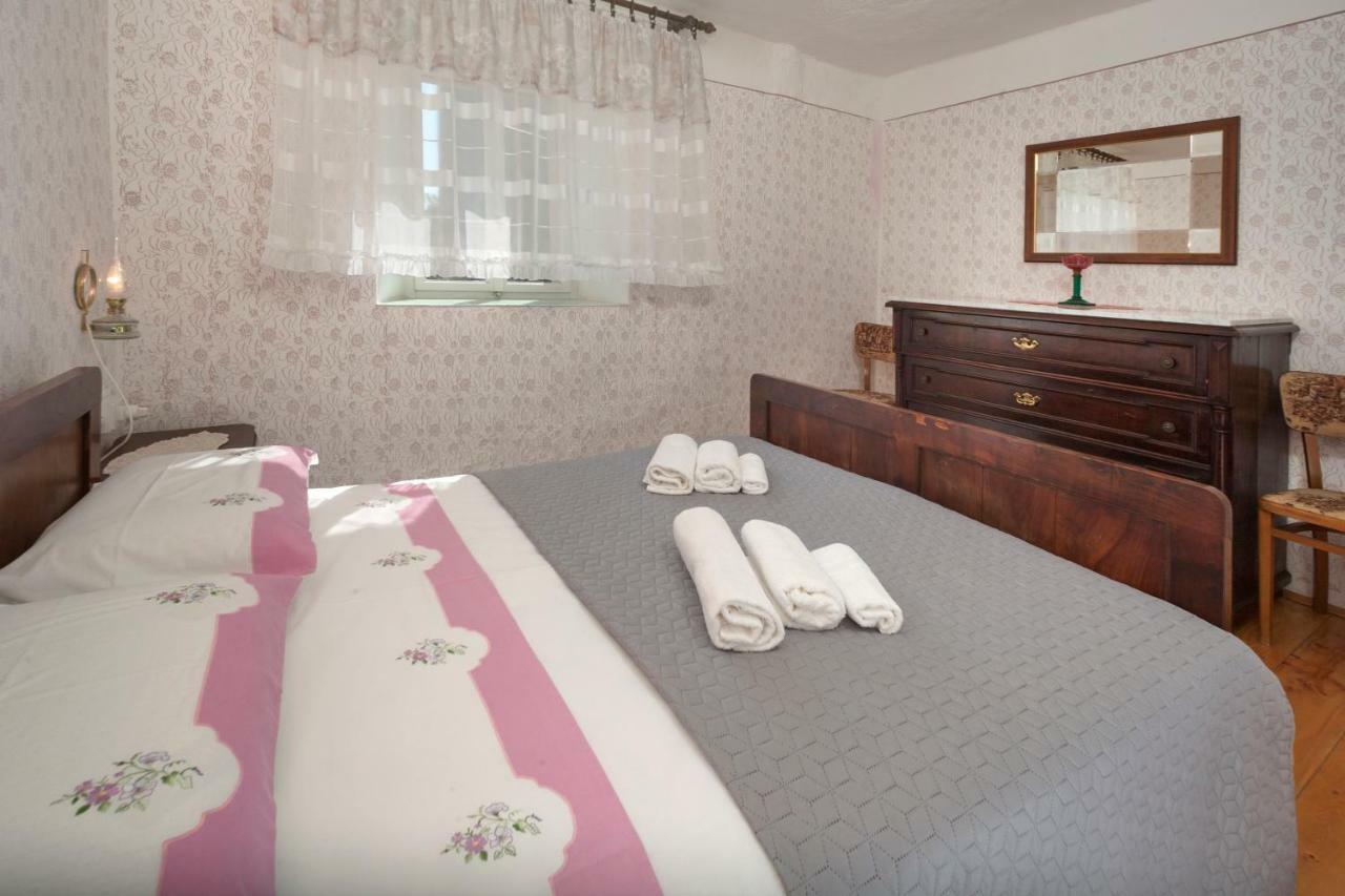 Rural Apartment Carolina Zrenj 외부 사진