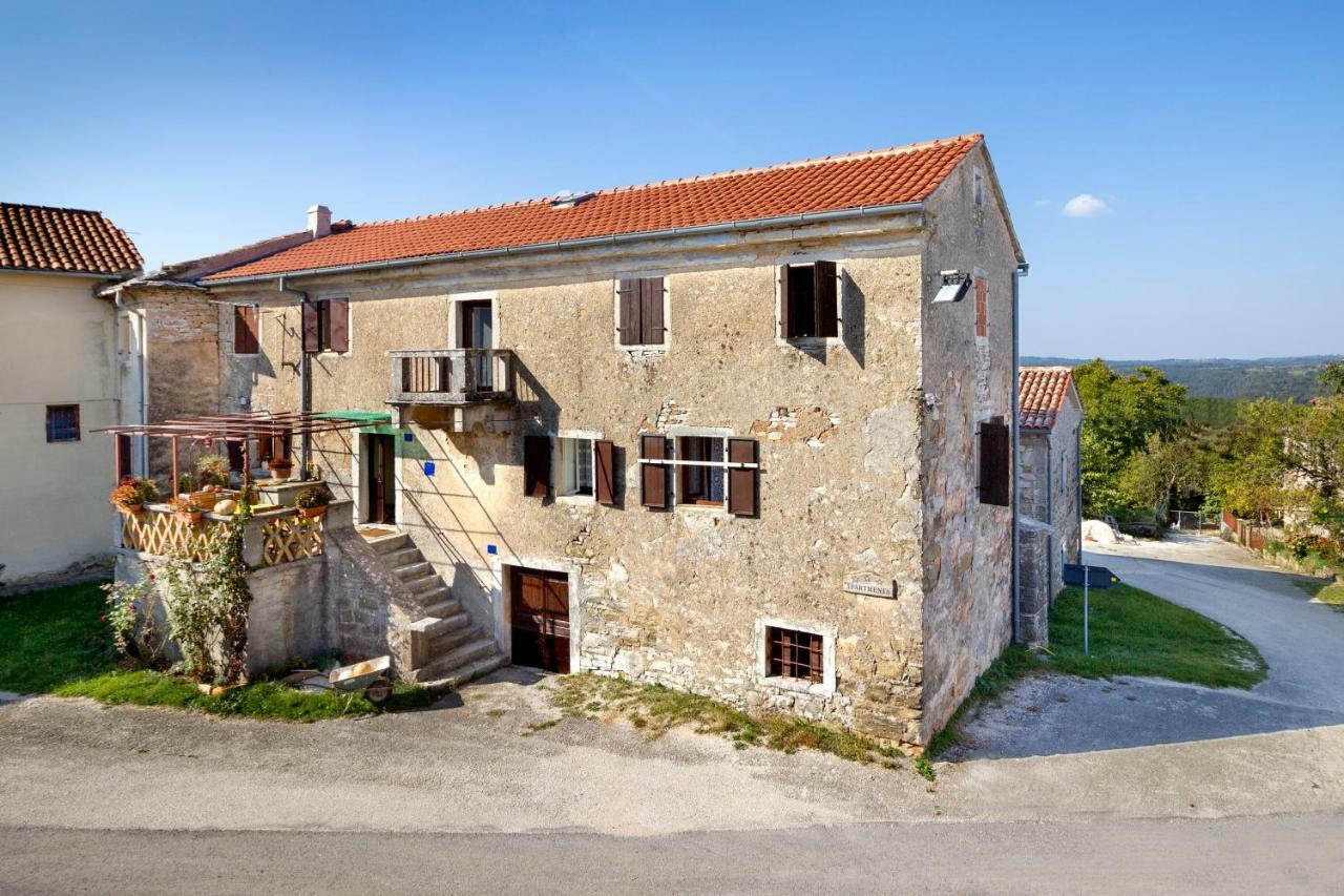 Rural Apartment Carolina Zrenj 외부 사진